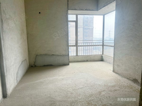 虎门天虹旁龙泉豪苑38米高毛坯大6房急售随时看房