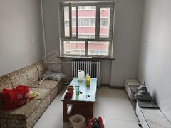 巴音郭楞库尔勒新市区石化大道石化广场对面棉纺厂,条楼二楼,翻新装60平,拎包入住出租房源真实图片