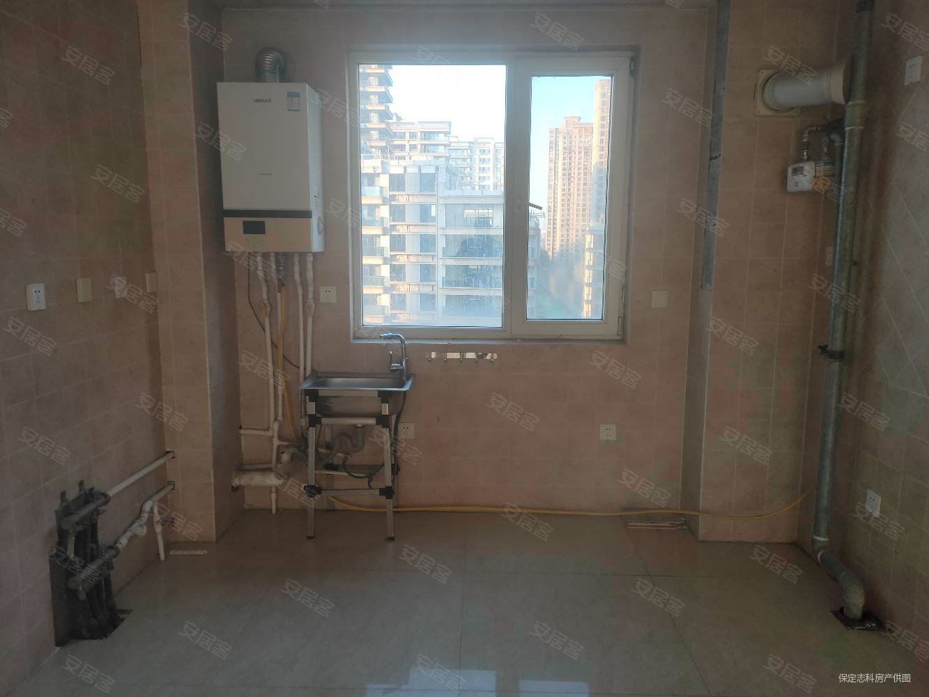 恬静园3室2厅2卫135㎡南北120万