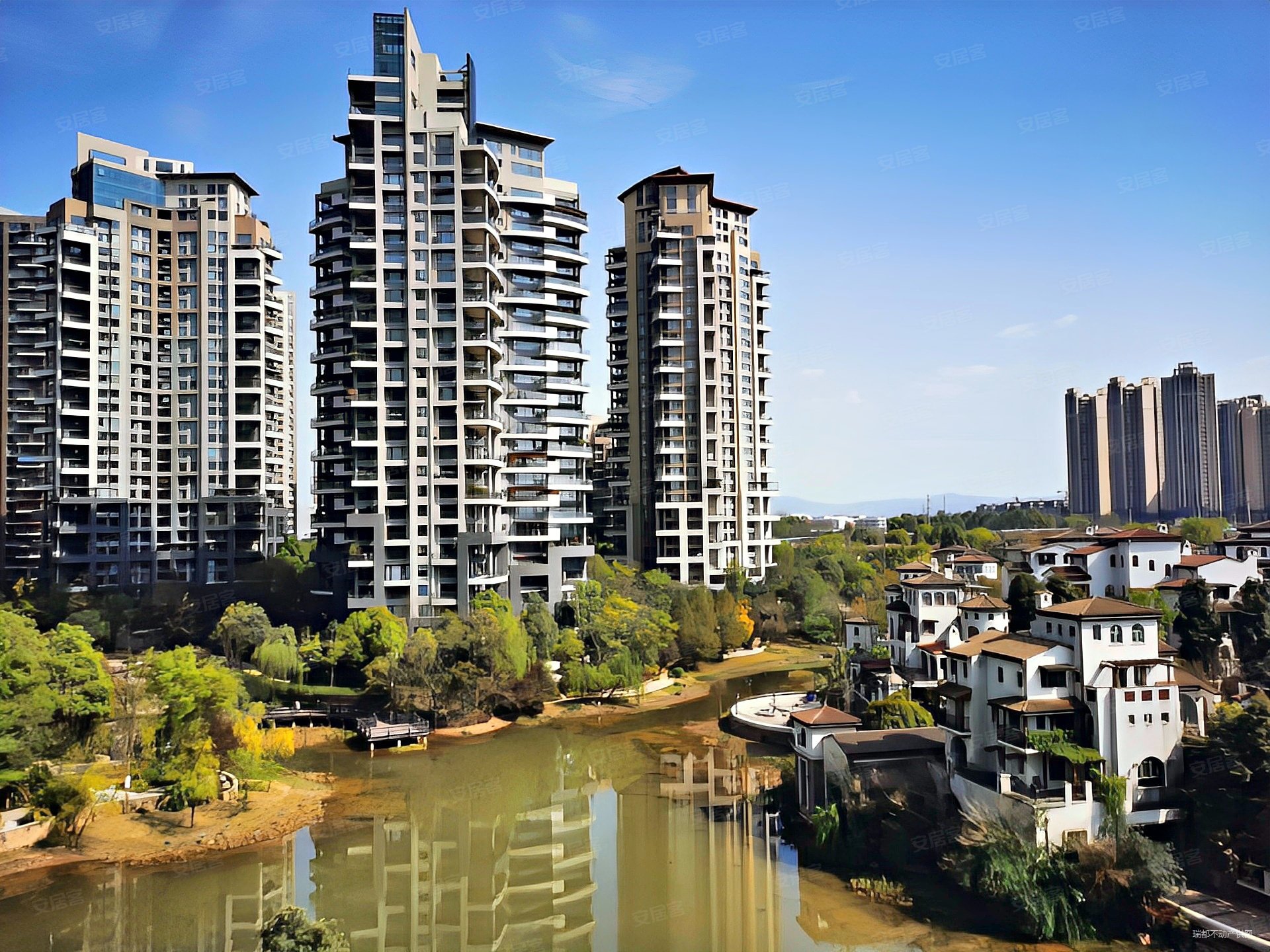 麓山国际253平套四大平层满五看湖景视野开阔