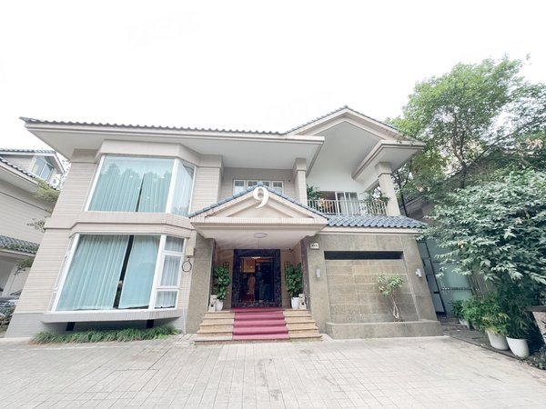 重庆渝北花卉园黄金堡城市花园(a区别墅)江北独栋大别墅豪装出租 适做