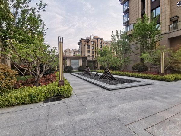 佳兆业悦峰空出 首月优惠600 无中介!可短租月付随时看房