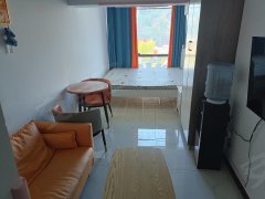 蓝色港湾小公寓一室一厅，月租500到900，月租短租长期出租