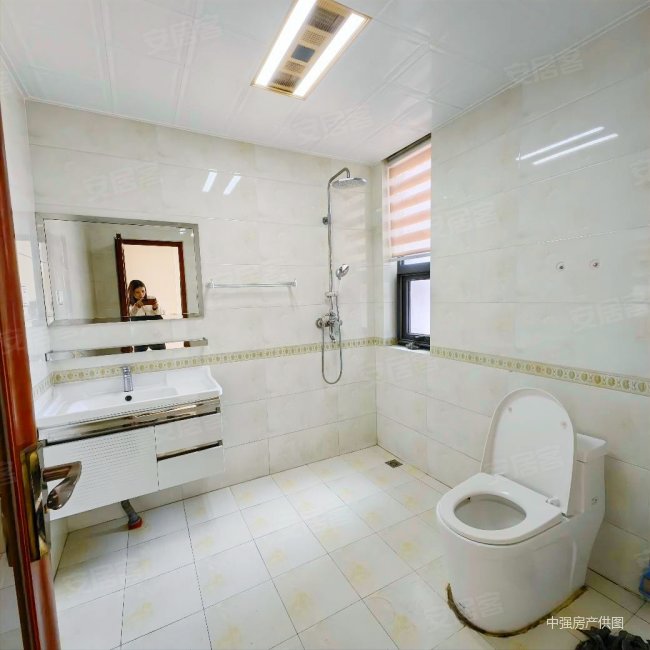 好楼层东郡一品精装三室看房有钥匙