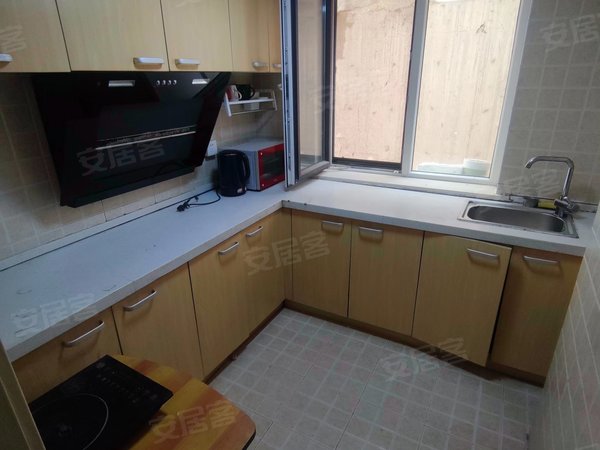 大外南山学府封闭小区跃层近铁路医院巾帼大厦解放小学