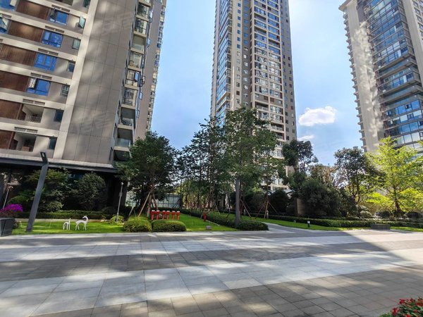 昆明官渡吴井路华润悦府吴井路 昆明万象城华润精装复式小公寓拎包