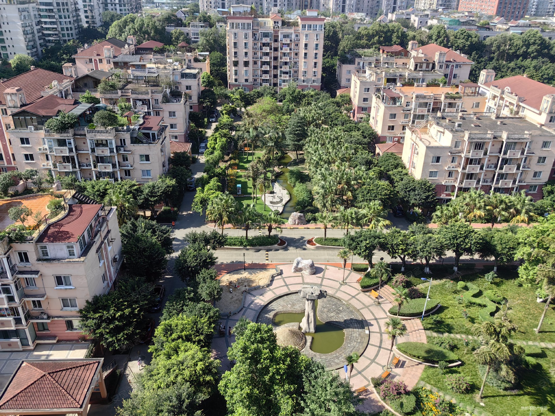 成都房产网>成都二手房>武侯二手房>桐梓林二手房>锦绣花园(西区)>