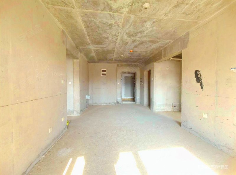 近地铁 南北通透 双卫格局 次新小区 刚需小三居 满二,馥桂园铂峰二手