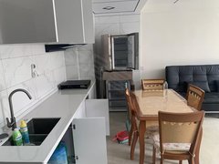 兴安盟乌兰浩特五一广场蒙佳商居D座 1室1厅1卫 110平 南北通透 电梯房出租房源真实图片