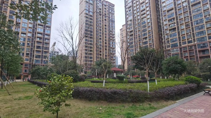 成都房产网>成都二手房>温江二手房>大学城二手房>雅砻阳光花园>800