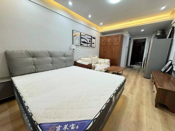 潍坊高新区新市府克拉公寓可短租月付!吾悦广场!佳乐家top店高新妇幼阳光融合大观天下出租房源真实图片