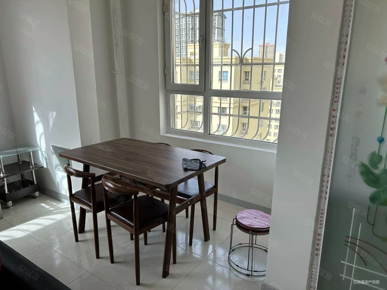 公务员小区二期2室1厅1卫106.21㎡南50万