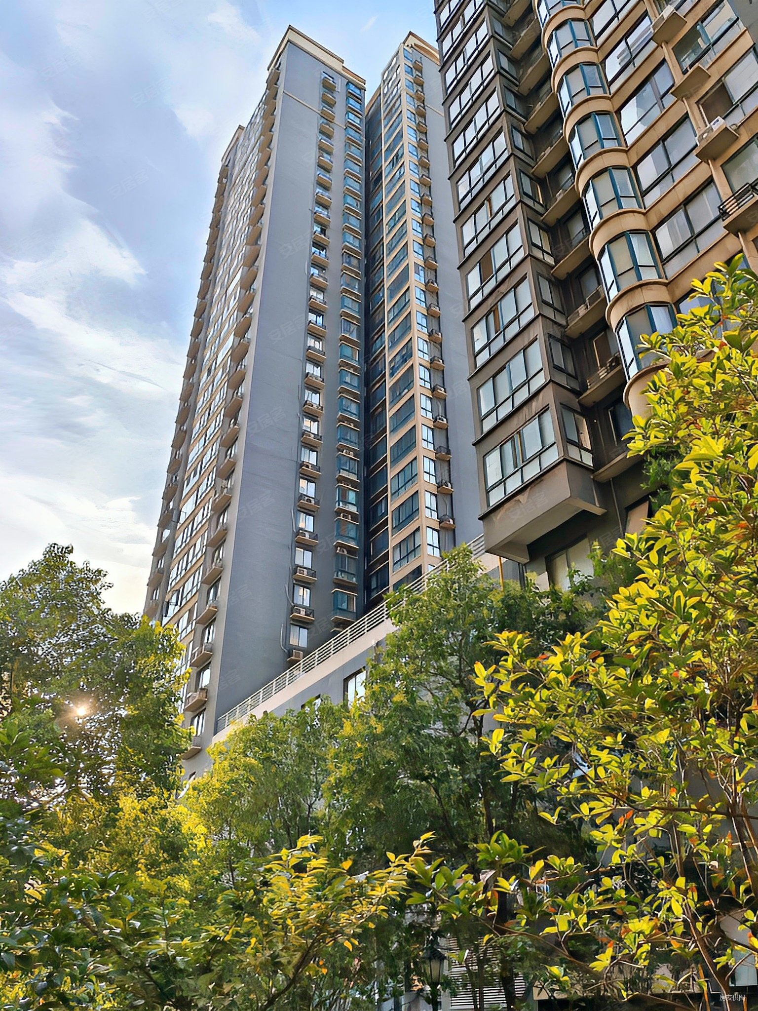 旭日龙园1室1厅1卫45㎡南北58万