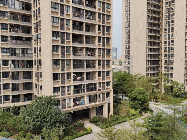 广州花都镜湖大道阳光城兰园翡丽湾阳光城 花园中间位置 全新房子出租