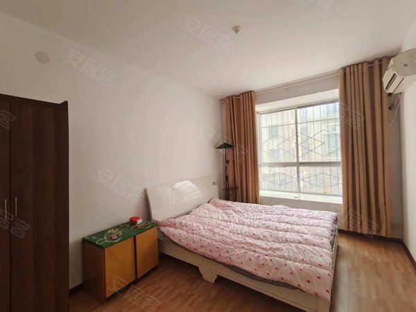 【多图】金汇花园,源汇城区租房,人民路丹尼斯旁金汇花园,步梯2楼,精