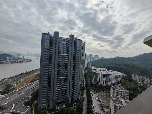 珠海横琴湾仔华发峰景湾华发峰景湾 精装 三房两卫 电梯房 ,家私齐全