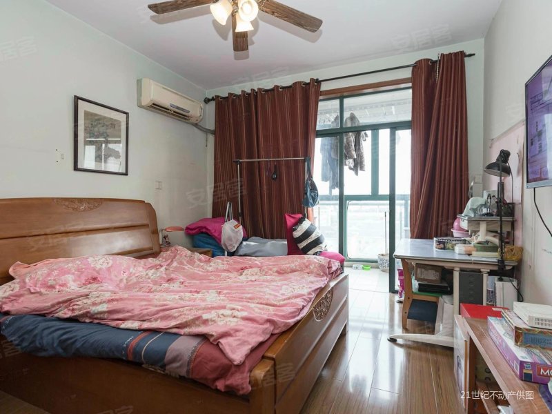 绿福公寓(东区)4室2厅2卫166.06㎡南北767万