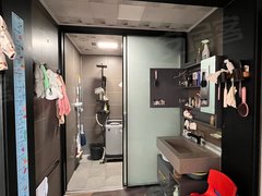 临汾尧都山西师范大学中心城，万达附近，尚书苑精装修三居室两包入住！楼下设施齐全！出租房源真实图片
