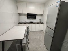 温岭温岭市区五龙山万达广场附近一室一厨一卫简单装修设备齐全出租房源真实图片