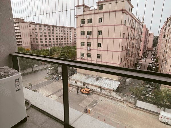 深圳南山南头麒麟花园奢华大一房,品牌家私拎包即住(无中介)可养宠