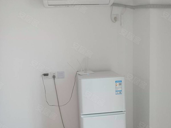 【多图】华熠大厦,平湖租房,上李朗地铁,精装大单间,采光好,家私家电