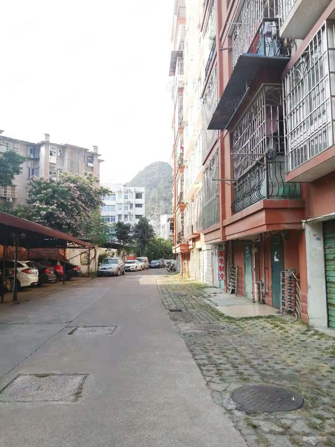鱼峰区柳石路精装3房首8万随时看房格林庄园旁