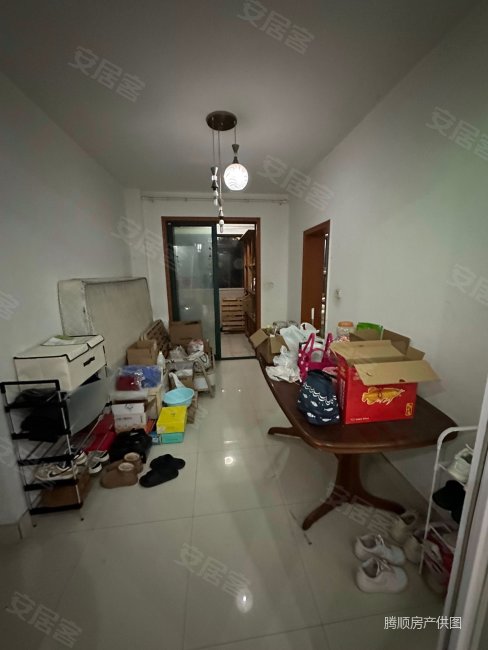 跨塘地铁口 云顶花园三室两厅两卫精装修 房东诚意出售价可谈