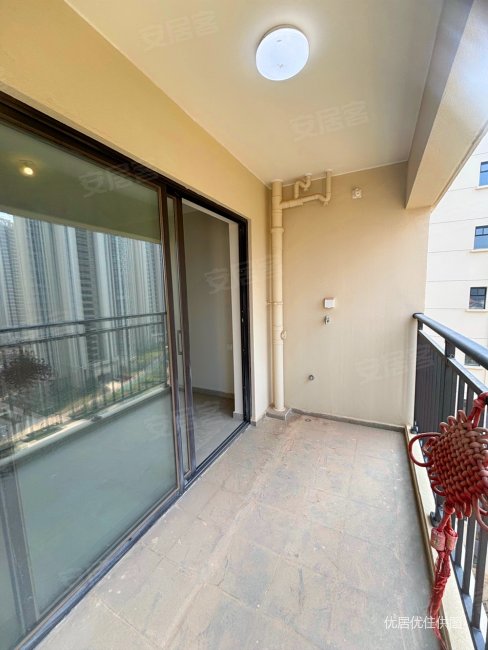 果林广场对面 次新房 没人住过 房东急售,保利阳光城翡丽公园(二期)