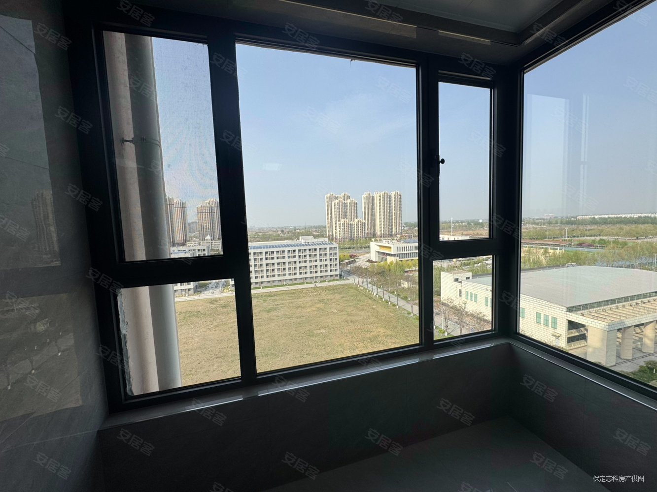 维多利亚夏郡4室2厅2卫162㎡南北115.8万