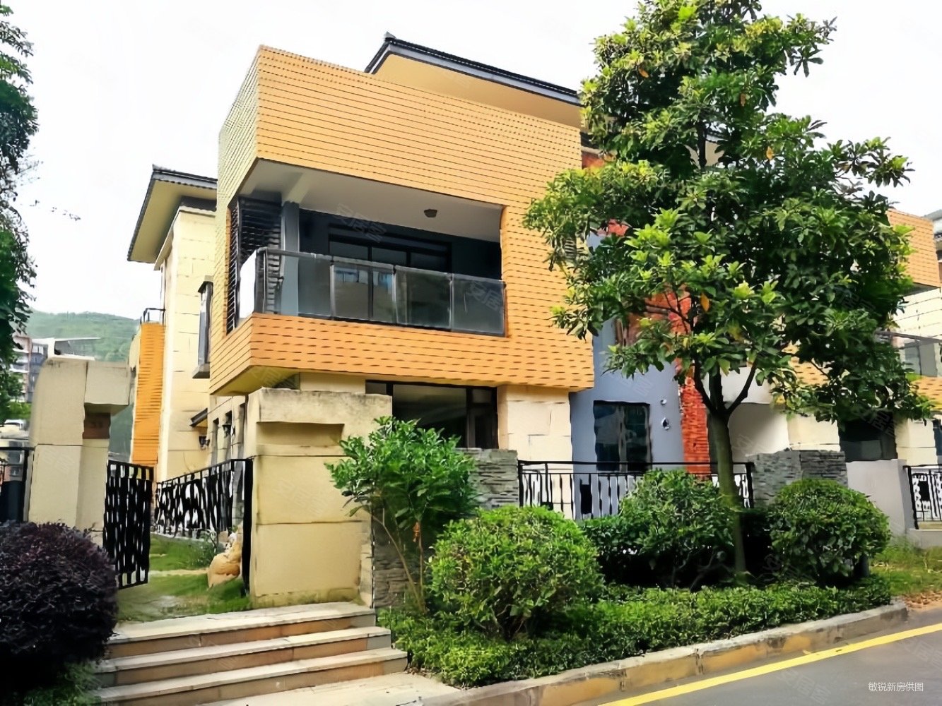 看房方便,星河丹堤(别墅)二手房,1680万,10室3厅,7卫,440平米-广州