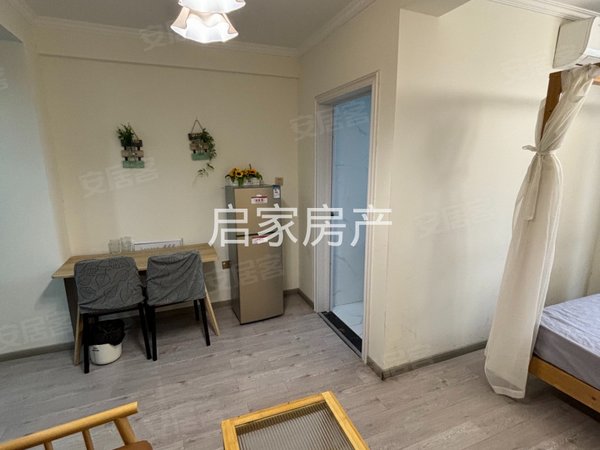 六安金安金安万达汇金国际广场红街酒吧街，西都广场，单门独户，1室1厅，汇金广场，套房整租出租房源真实图片