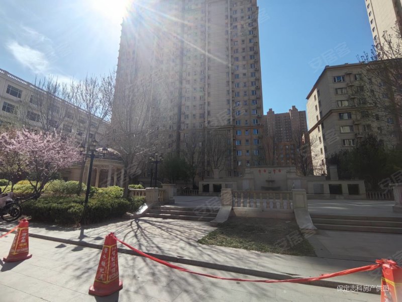 帝景欧洲3室2厅1卫138㎡南北96万