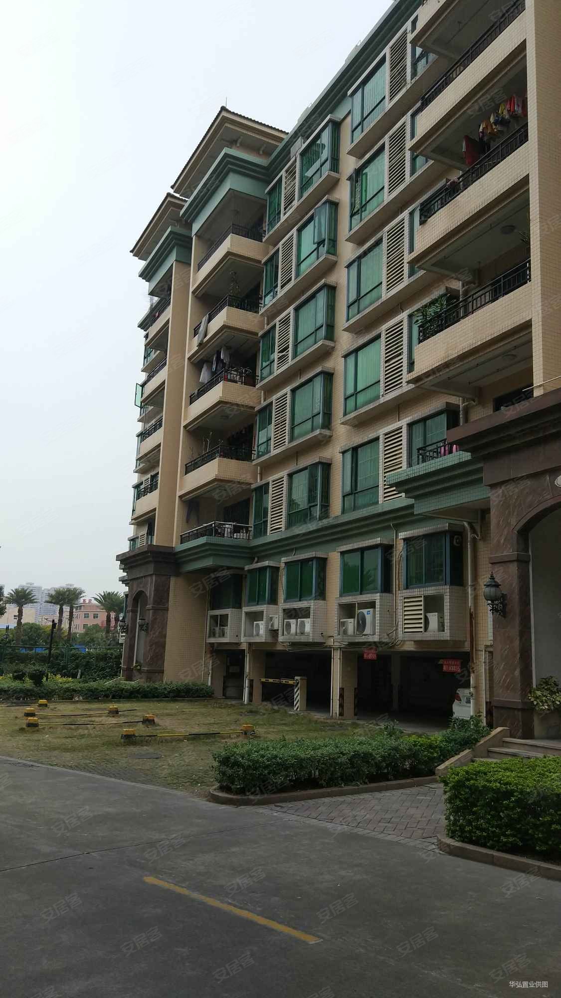 东凤逸湖半岛!8万首付!带装修!带车位!来电可减8万!