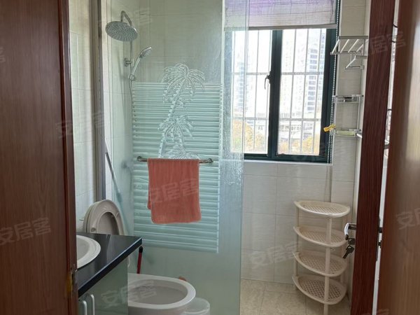 湖州吴兴白鱼潭玉堂桥小区玉堂桥小区跃层，喜欢烧烤围炉煮茶，一看就中出租房源真实图片