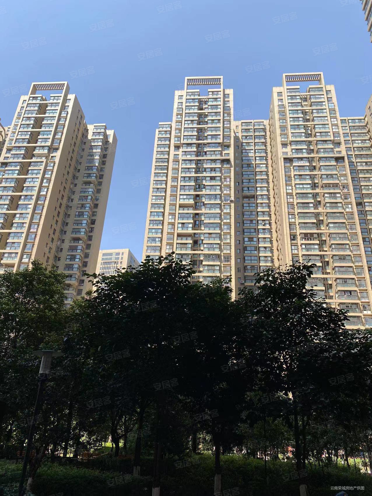 二环内,昆明火车站地铁口,电梯2房,96万,鑫都韵城二手房,96万,2室1厅