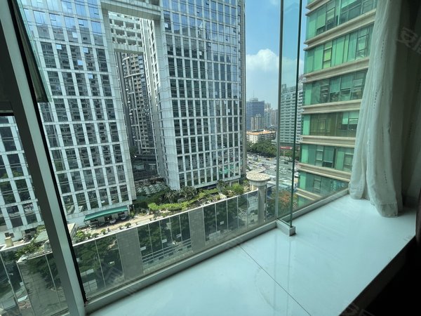 珠江新城西租房,大1房,高层南向安静舒适,酒店式公寓,管理好,眼科医院