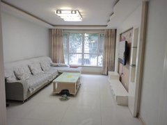 喀什喀什市喀什城区恒昌一期1楼精装修。两室两厅。家具家电齐全。出租房源真实图片