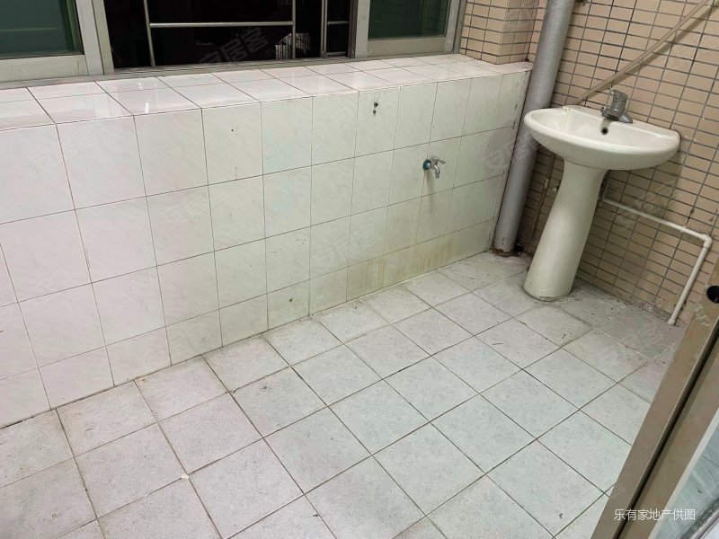 南华花园116平3房2卫,大花园社区,近华强北近地铁!