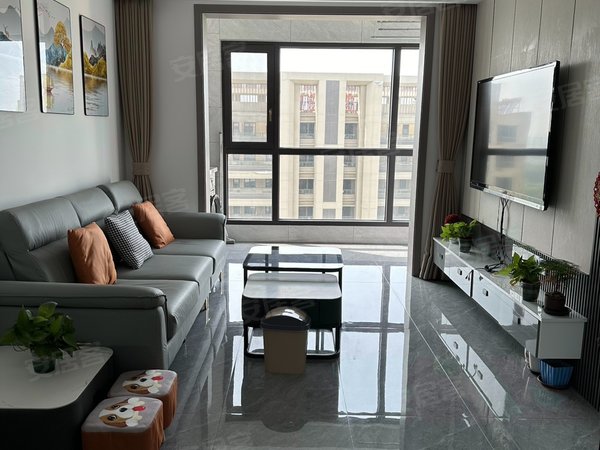 苏州太仓城厢湖境天著湖境天著88平3房2厅1卫精装2500元出租房源真实