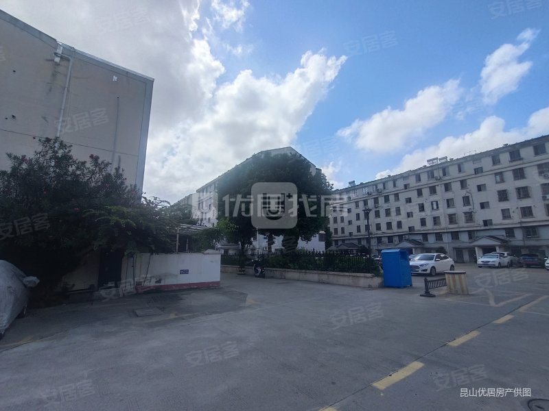 银都花园 普装 南北通透 2室 98平 楼层好 视野无遮挡