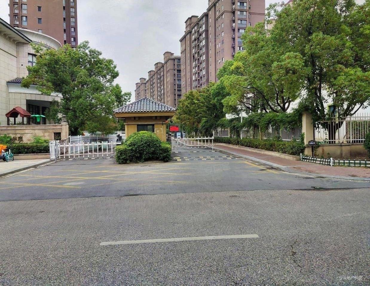 九龙湖骏景华庭280谈采光不遮挡急售随时看房有车位