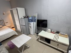 贵阳南明花果园房屋急租,兰花广场核心区域,押一付一,商圈丰富,配套齐全!出租房源真实图片