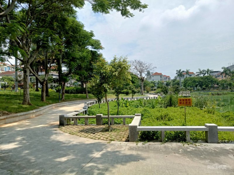适合高素质群体安静,银湖花园二手房,298万,4室2厅,3卫,192平米-厦门