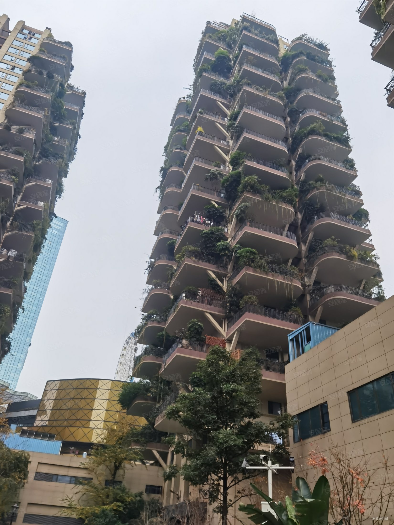 只有契税 地铁口 尊享型四代豪宅 118平花园的空中别墅,七一广场二手