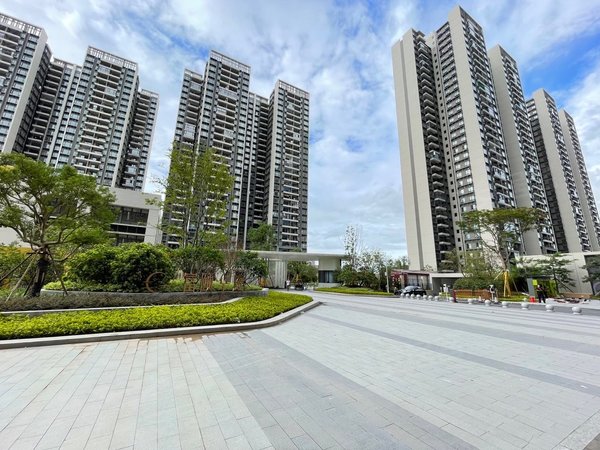 广州黄埔鱼珠富颐华庭现代装修风格 富颐华庭 2室2厅1卫 配套齐全