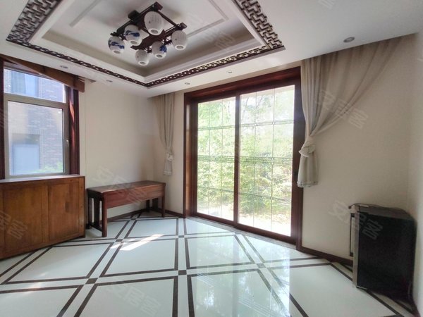 青岛即墨开发区一山一墅(别墅)一山一墅(别墅)月租金6666元6室3厅4卫