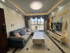 常熟招商城招商城中心诚实可信3房出租，精装家具家电齐全，中间楼层，看房随时有钥匙出租房源真实图片