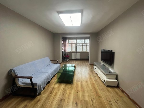 乌鲁木齐新市美居物流园苏州花园二区2100双包急租!