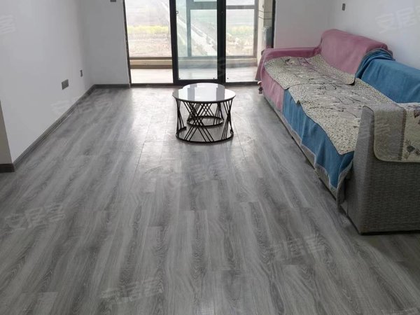 宿州萧县萧县城区融翔天街融翔天街 电梯三居 家具家电齐全 出租 看房