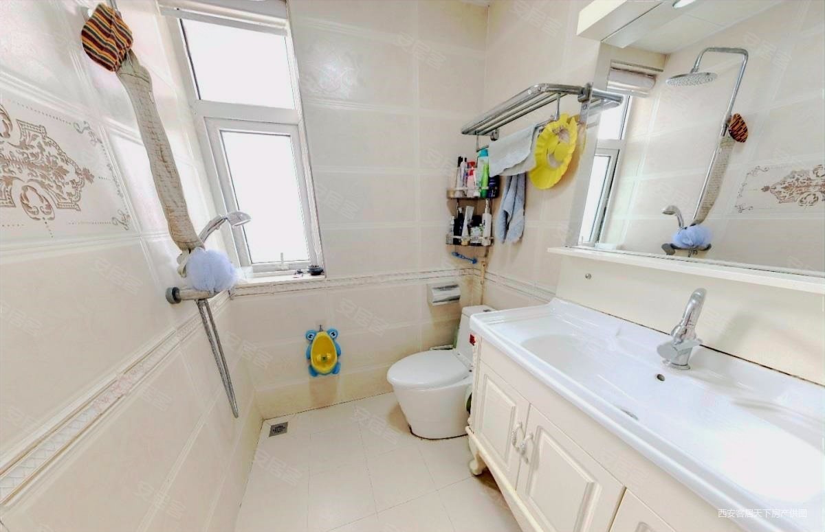 西安房产网>西安二手房>莲湖二手房>土门二手房>锦园春晓华苑>1200